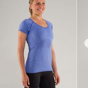 Lululemon V-Neck Swiftly Tech shirt